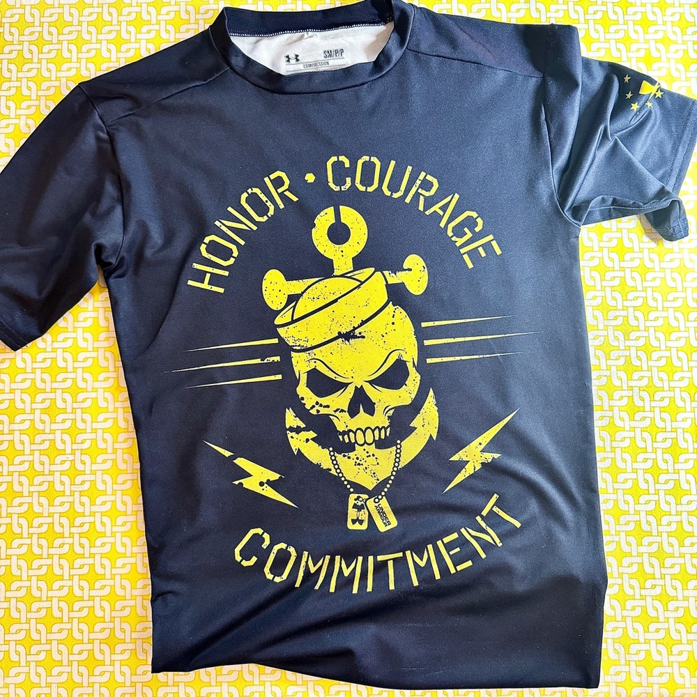 Compression Shirt Under Armour Honor Courage Commitment Military Skull Athletic